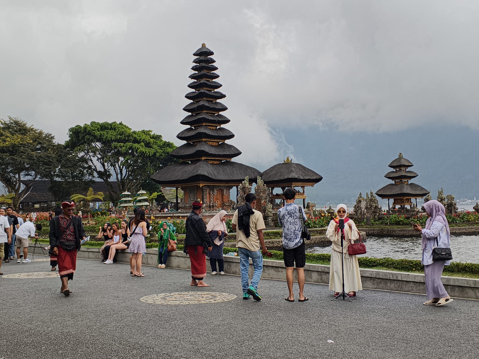 Pura Ulun Danu Beratan di Kawasan Tabanan Bali